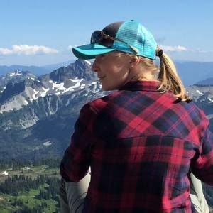 Meet your Posher, Amy